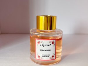 Lilyscent 50ml Strawberry Diffuser Oil + Reed Sticks